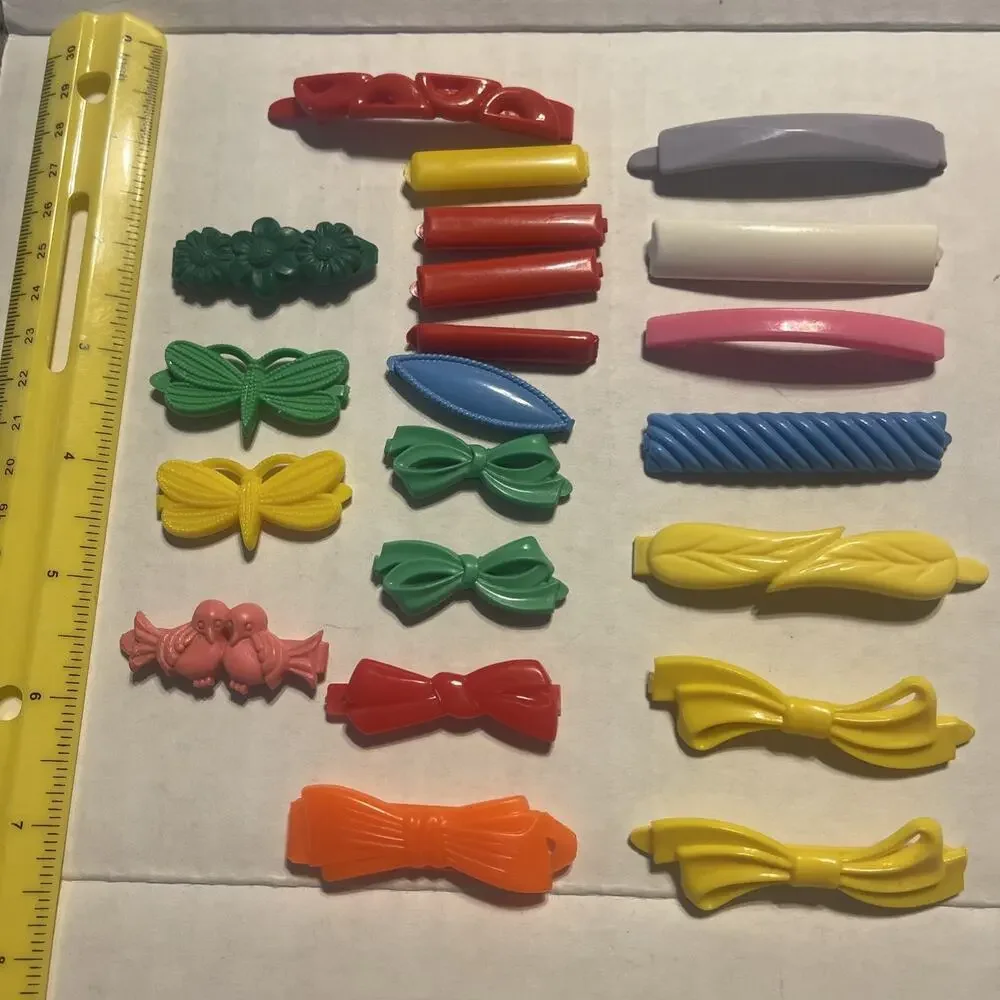 Vintage Goody and Misc Snap Tight Barrettes Hair Clips Lot of 21 Bow Butterflies